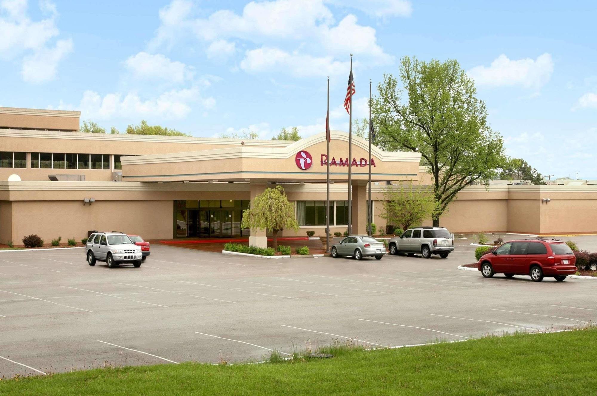 Ramada Overland Park Mission المظهر الخارجي الصورة